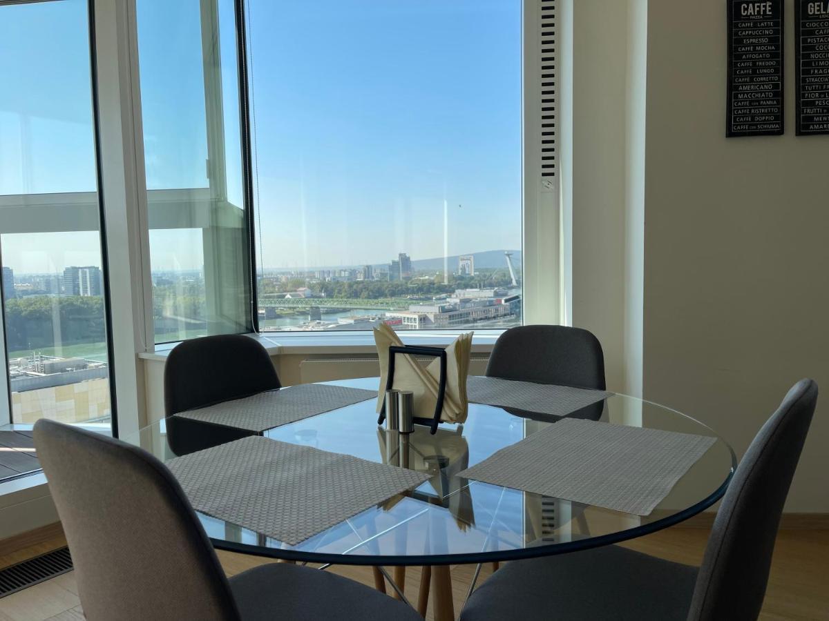 Sag Panorama Apartment 3 Rooms 19Th Floor Great View Free Parking Bratislava Exteriör bild
