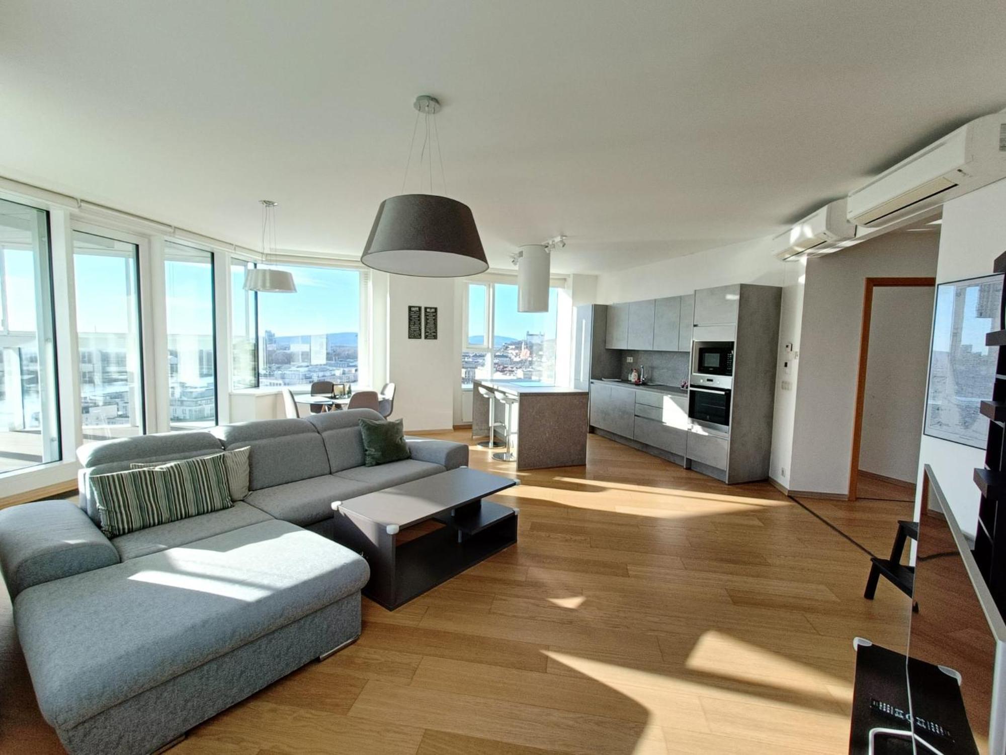 Sag Panorama Apartment 3 Rooms 19Th Floor Great View Free Parking Bratislava Exteriör bild